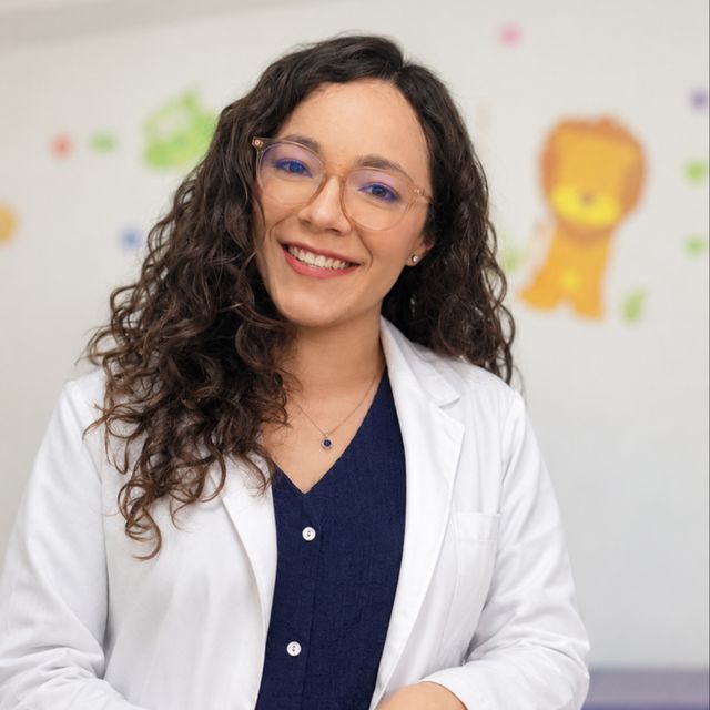 Angelica Isabel Tamayo Hernández, Nefrólogo pediatra Sayula