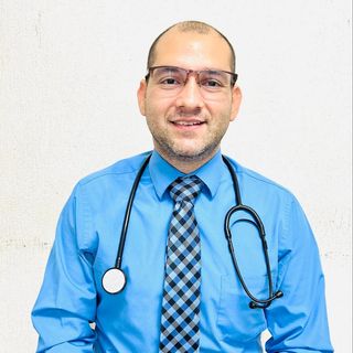 Ampliar imagen: Jesús Salvador Castro Gómez, Médico de familia Sonora