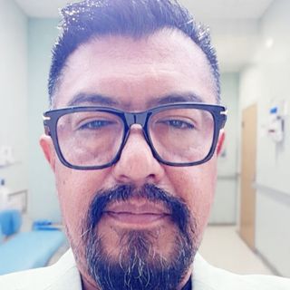 Dr. Ricardo Villanueva Salero