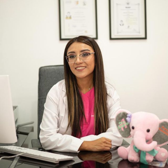 Azucena Jiménez Jiménez, Neonatólogo Ciudad de México
