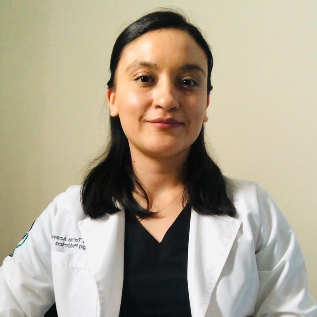 Carina Torres, Cirujano pediátrico Veracruz