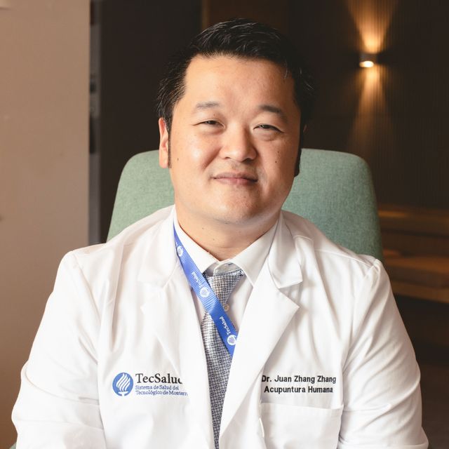 Juan Zhang Zhang, Acupuntor Monterrey