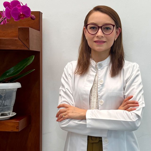 Gina Carmita Iñiguez Gutiérrez, Ginecólogo Ciudad de México
