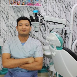 Ampliar imagen: Irán Santiago Munguía Cervantes, Dentista - Odontólogo Veracruz Centro