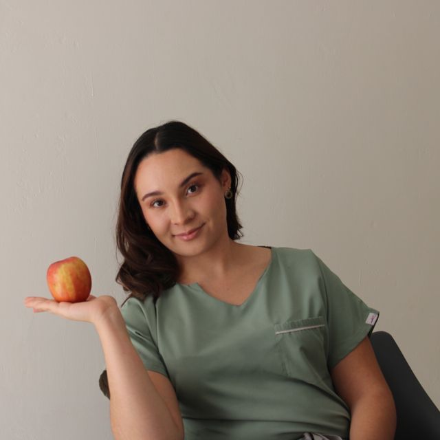 Karla  Torres, Nutriólogo León
