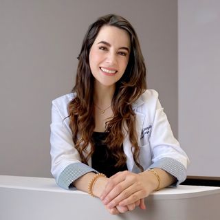 Ampliar imagen: Nancy Rosas Delgadillo, Dermatólogo Playa del Carmen