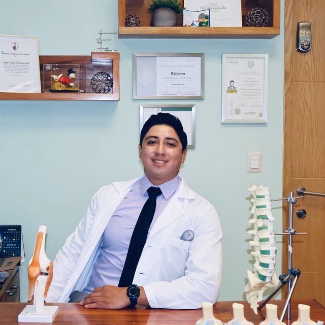 Luis Bernardo Hernández Hernández, Traumatólogo Toluca de Lerdo