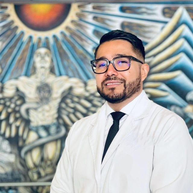 Ivan Emmanuel Pérez Vázquez, Proctólogo Ensenada