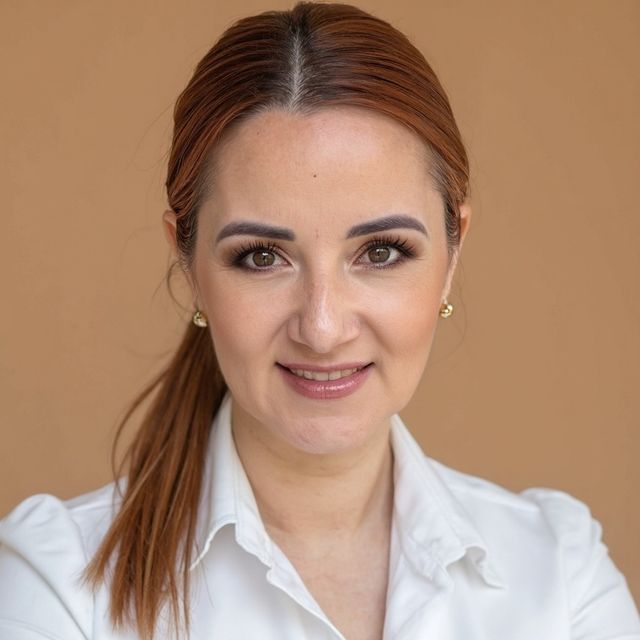 Cynthia Virgen Michel, Gastroenterólogo Hermosillo