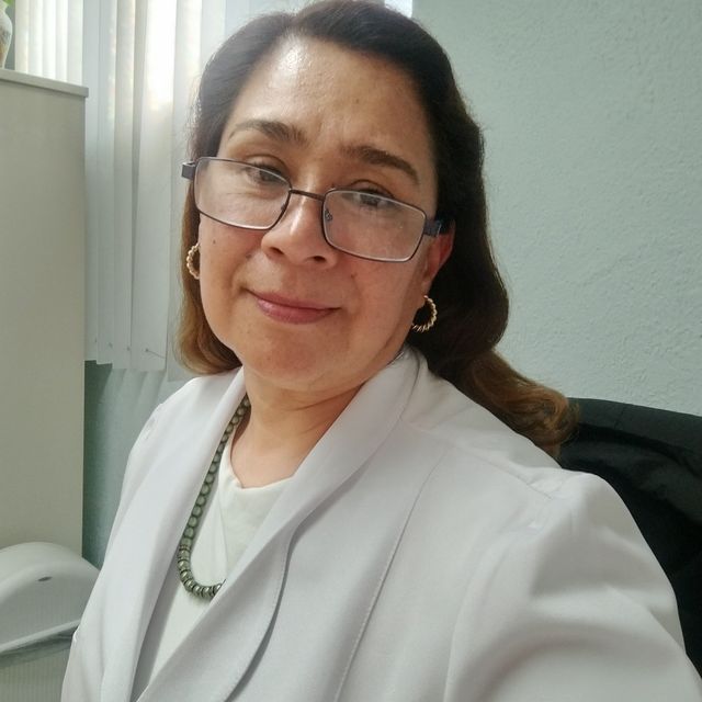 Adriana Loranca Alba	, Pediatra Tláhuac