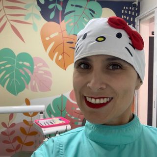 LILIANA  BURGOS JIMENEZ, Dentista - Odontólogo Tijuana