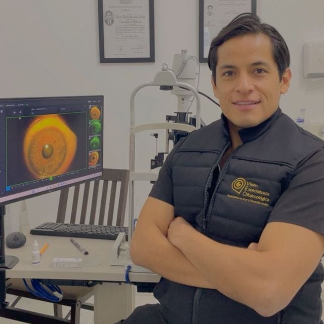 Manuel Michel Granados Pinedo, Oftalmólogo Gustavo A Madero