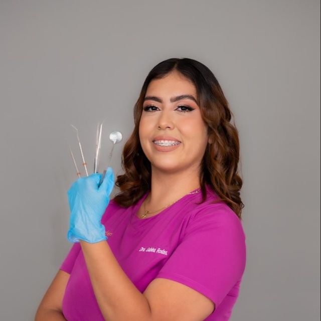 Sabina Rodas, Dentista - Odontólogo Bucerias
