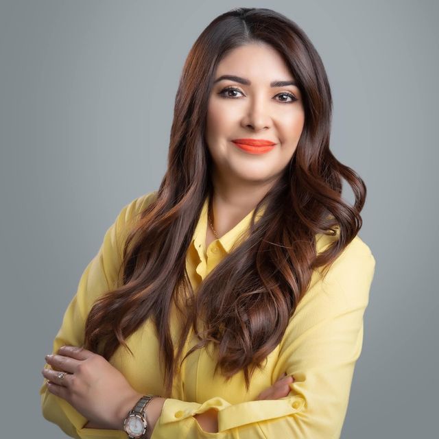 Mónica Páez Bugarín, Psicólogo Mexicali