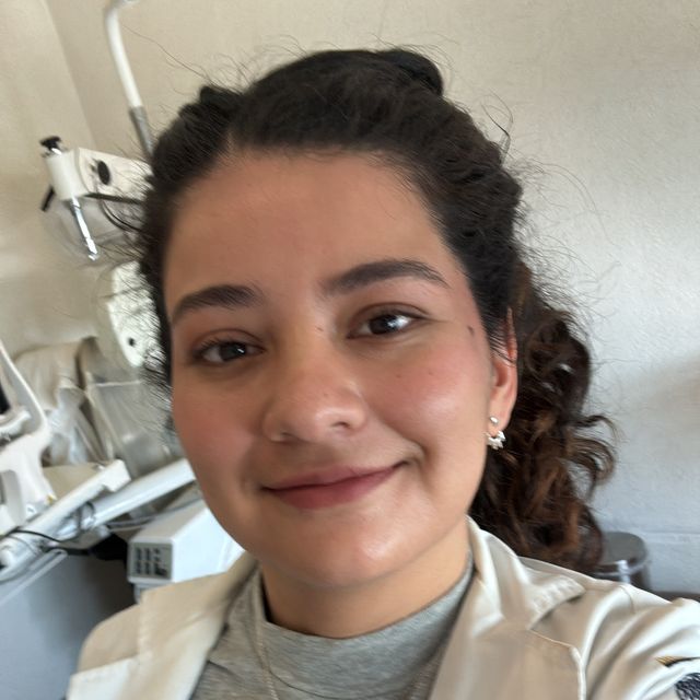 Helena  Samaniego Vallejo, Médico general Querétaro