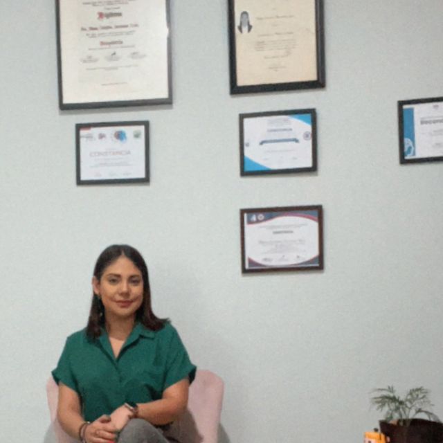 Blanca Eréndira  Barrientos León , Médico general Zapopan