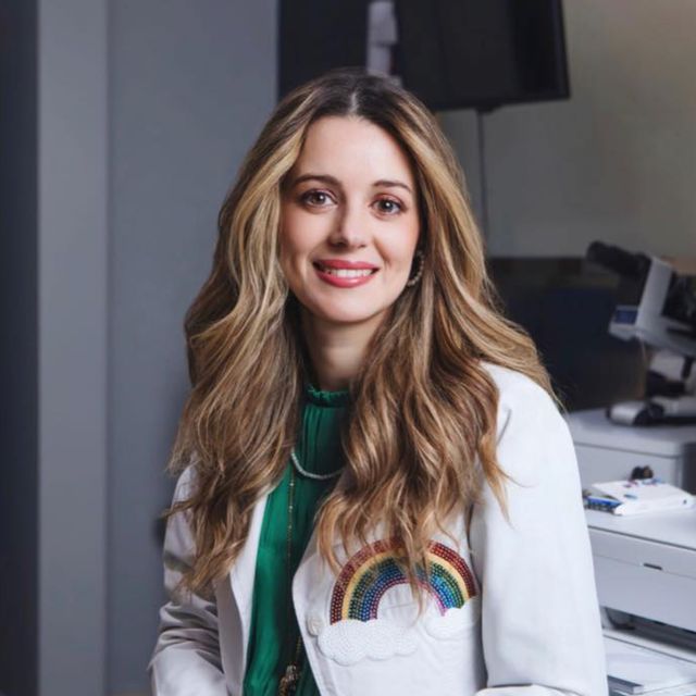 Mariana Edith López Hernández, Oftalmólogo Querétaro