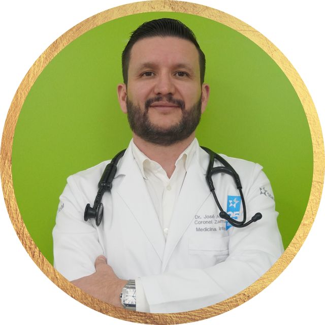 José Alfredo Coronel Zamudio, Internista Santiago de Querétaro