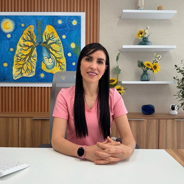 Rosario Flores Soto, Neumólogo Naucalpan de Juárez