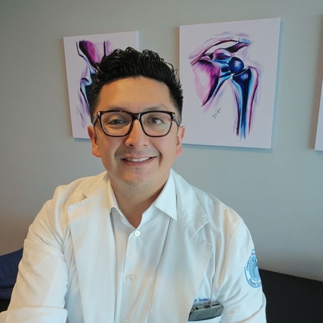 Vicente Vazquez Narvaez, Ortopedista Santa Cruz Tlaxcala
