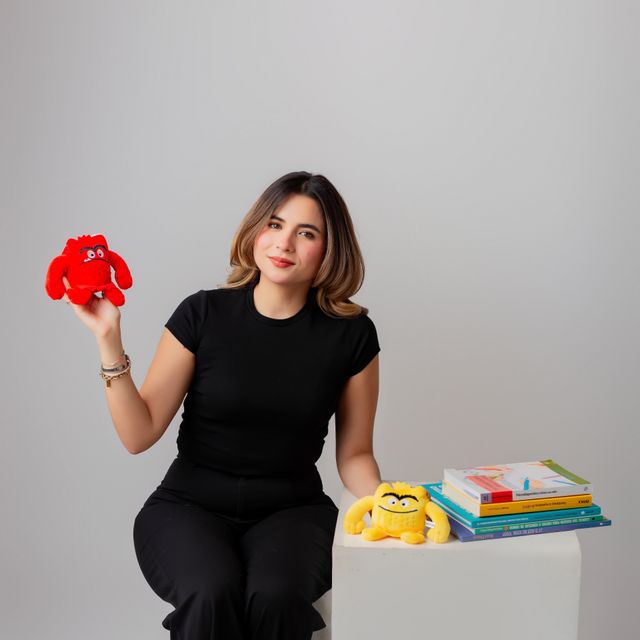 Nayeli Montserrat Gómez Quiles, Psicólogo Colima