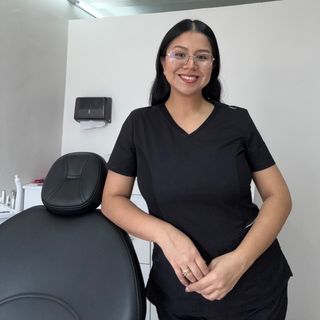 Ampliar imagen: Heidi Areli López López, Dentista - Odontólogo Hermosillo