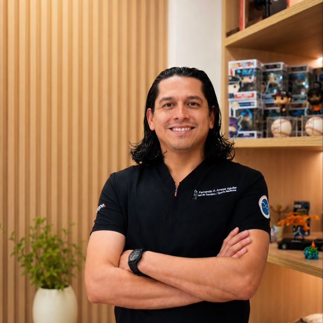 Fernando Alonso Amaya Aguilar, Ortopedista Mérida
