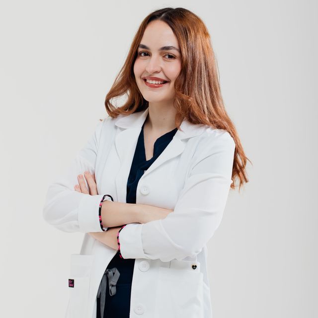 Diana Karla García Nuño, Dermatólogo Mérida