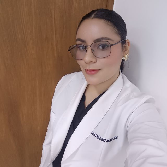 Grecia  Rojo Solórzano , Médico general Los Mochis