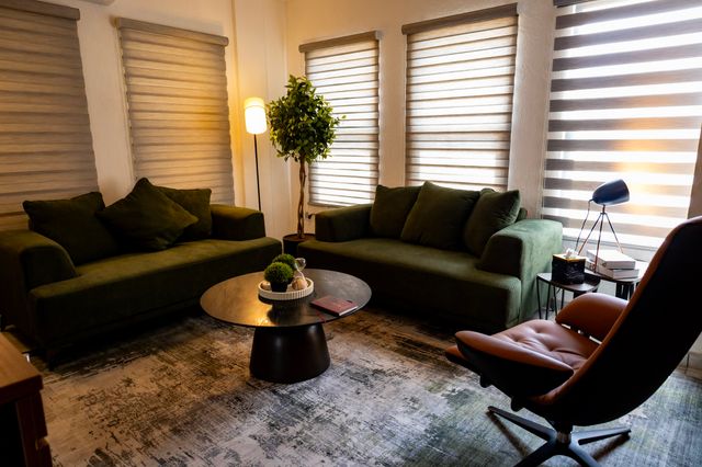 Ampliar imagen: Dr. Manuel Jiménez - Psiquiatra y Psicoterapeuta