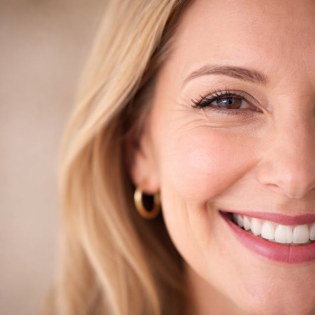 Ampliar imagen: Retina Eye Clinic