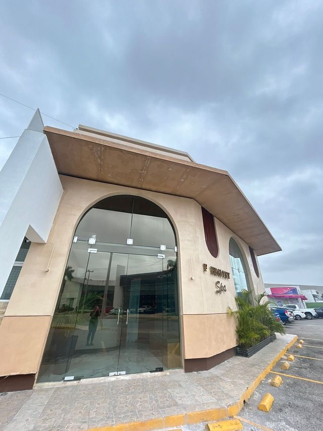 Ampliar imagen: f healthy Clinica dermatofuncional y Spa