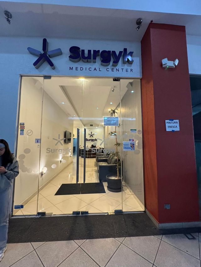 Ampliar imagen: Consulta en línea / Sanatorio Venecia Consultorio 302