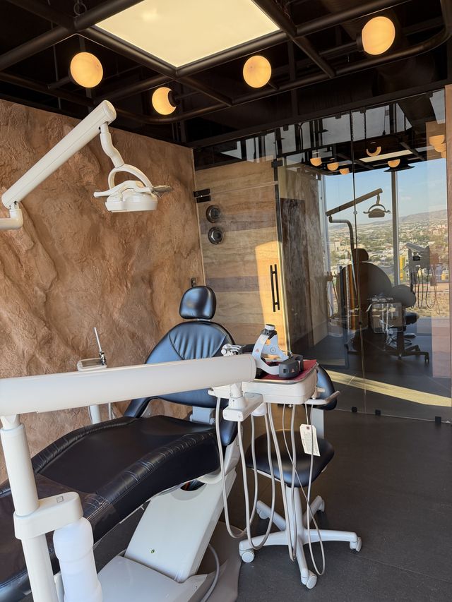 Ampliar imagen: FORMAT PROSTODONCIA E IMPLANTOLOGIA