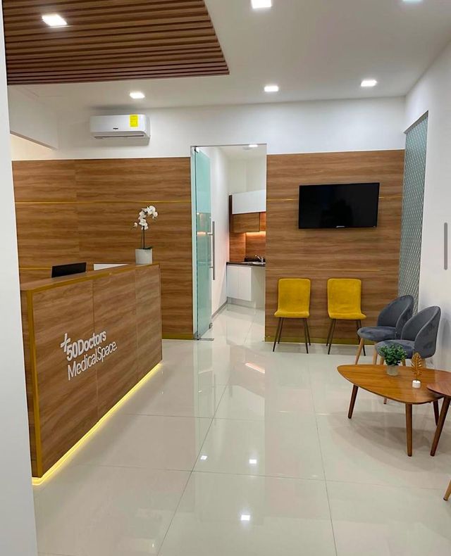 Ampliar imagen: Torres médicas 3 -San Manuel.