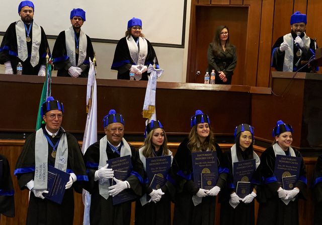 Ampliar imagen: Consultorio virtual (en línea)