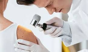 Ampliar imagen: DR JAIME FERRER BERNAT - CLÍNICA EUGENIO SUE