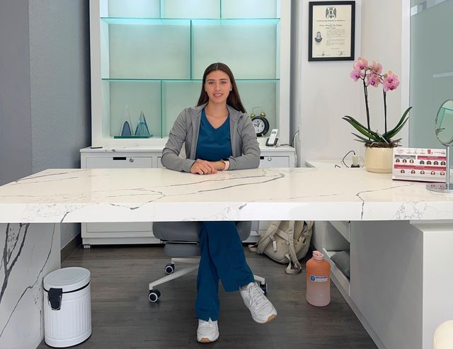 Ampliar imagen: Ney Capelli Clínica de Restauración Capilar