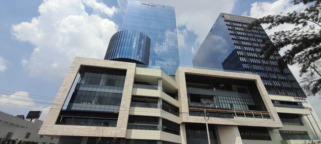 Ampliar imagen: San Angel Inn Satelite