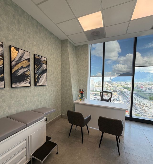 Ampliar imagen: Alterna Business & Health Center.