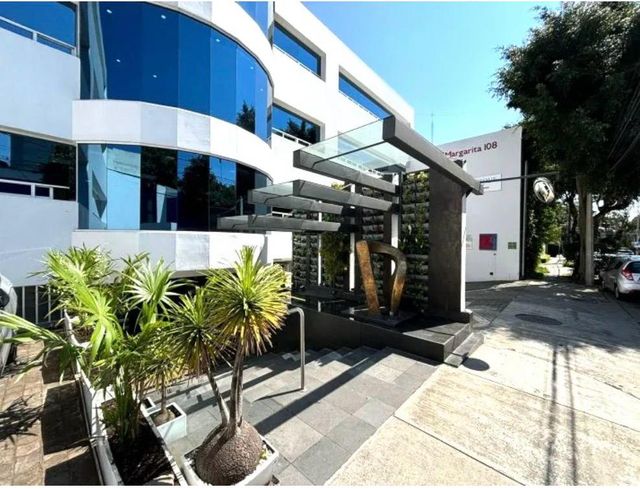 Ampliar imagen: Hospital Escandon