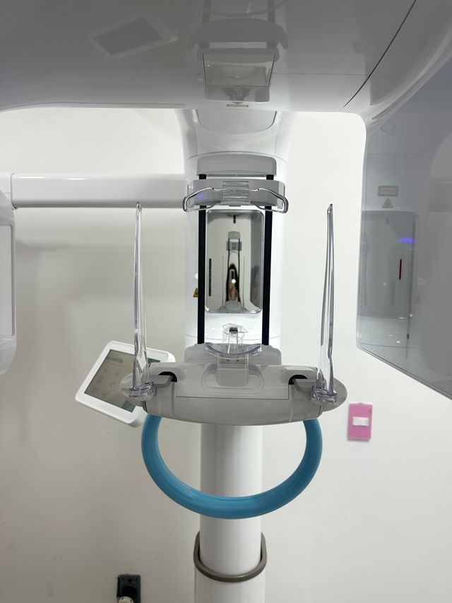 Ampliar imagen: Centro Maxilofacial