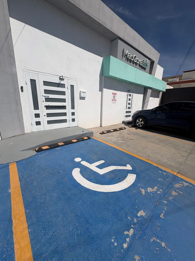 Ampliar imagen: Consultorio virtual (en línea)