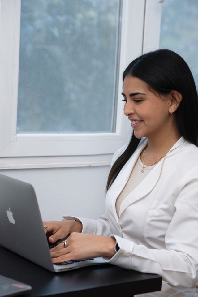 Ampliar imagen: Consulta en línea