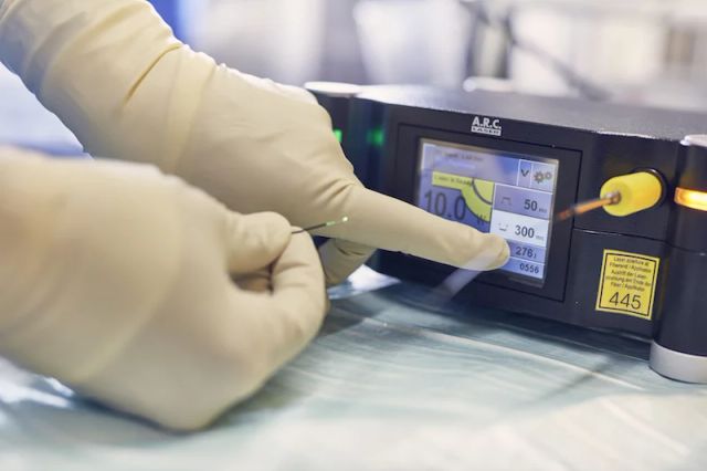 Ampliar imagen: Otorrinolaringólogo Cirugía de cabeza y cuello