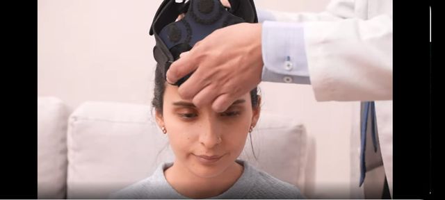 Ampliar imagen: Psicóloga con neurociencia