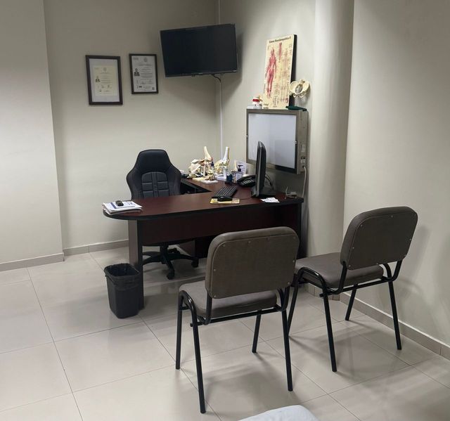 Ampliar imagen: Hospital Santos