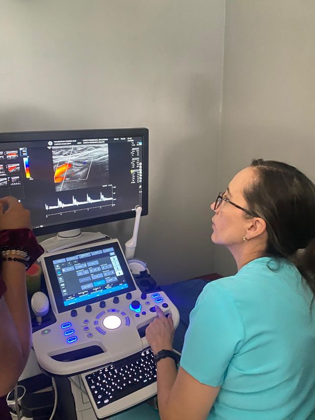 Ampliar imagen: REALIZACION ESTUDIOS DE ULTRASONIDO Y TOMA DE BIOPSIAS