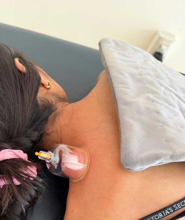 Ampliar imagen: Fisioterapeuta Aliz Huizar