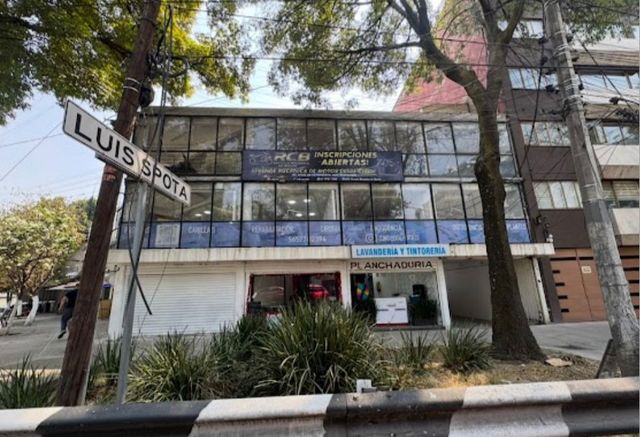 Ampliar imagen: clinica dental portales dra arantxa aivar